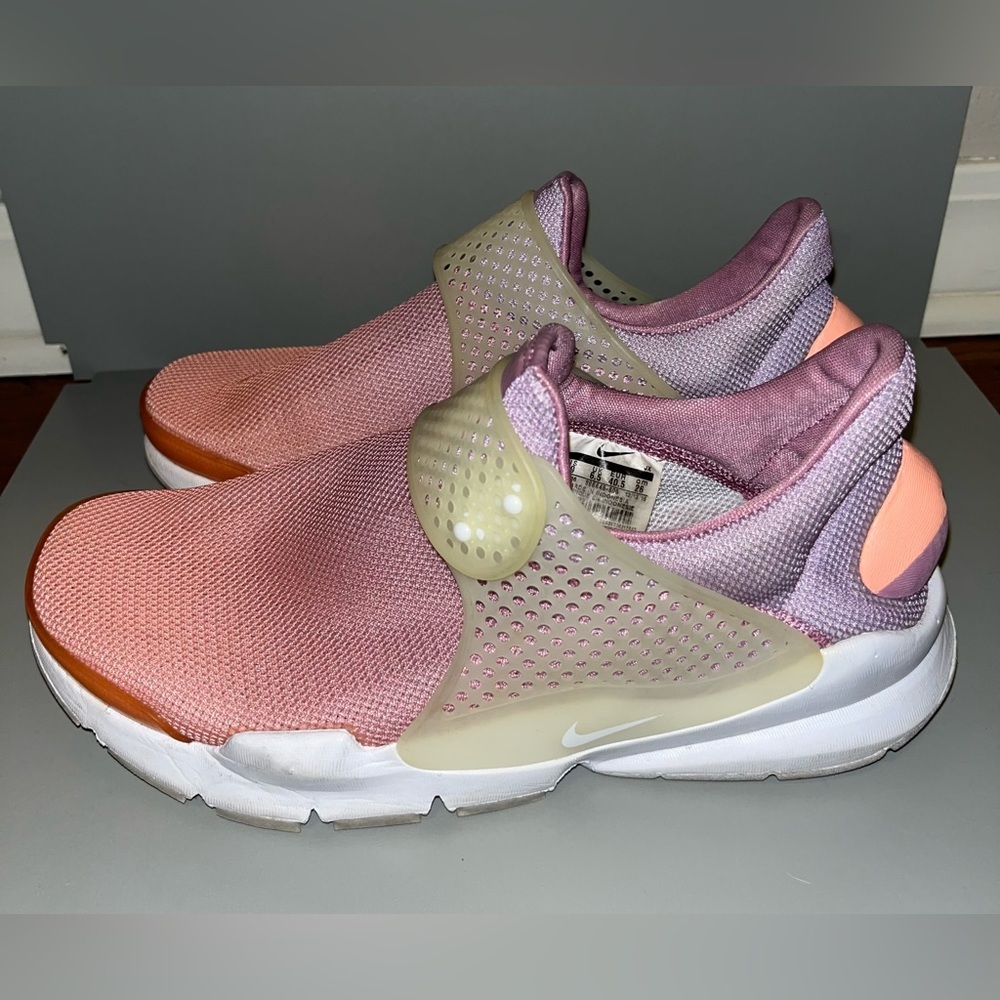 RARE Nike Sock Dart Ombré
